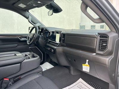 2024 Chevrolet Silverado 1500 4WD Crew Cab Short Bed LT with 2FL