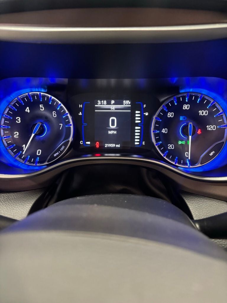 2024 Chrysler Voyager LX