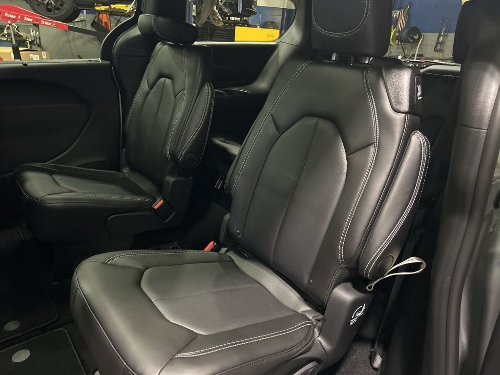 2026 Chrysler Pacifica PACIFICA SELECT AWD