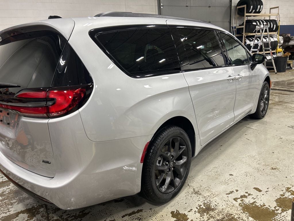 2026 Chrysler Pacifica PACIFICA SELECT AWD