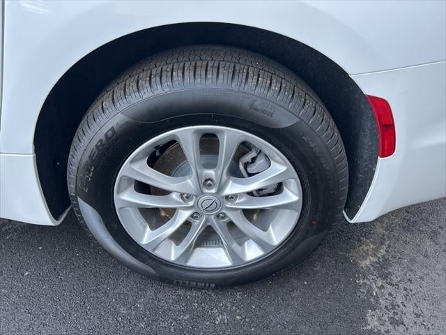 2026 Chrysler Pacifica PACIFICA SELECT AWD
