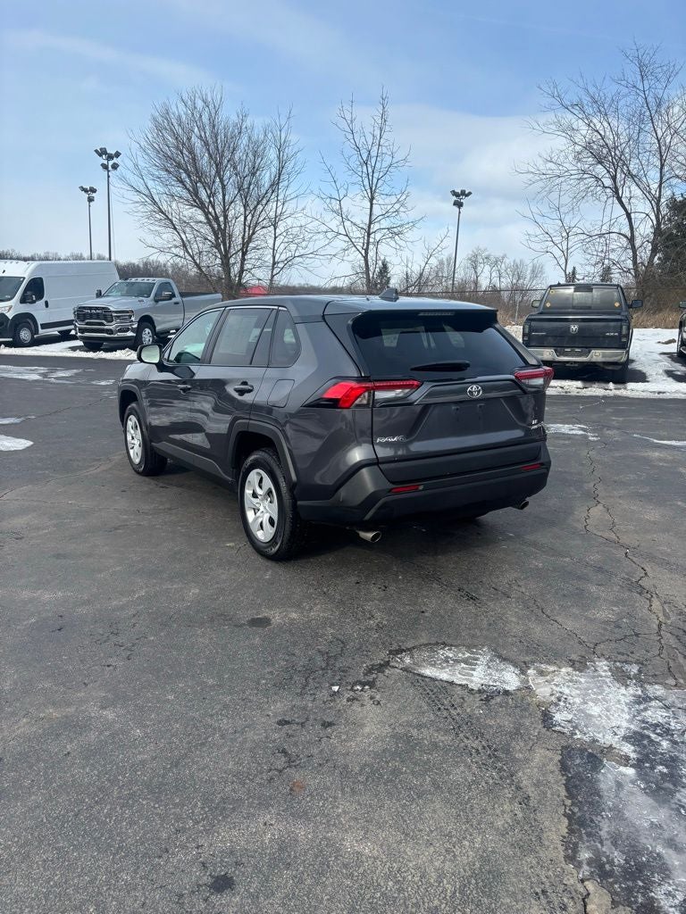 2025 Toyota RAV4 LE