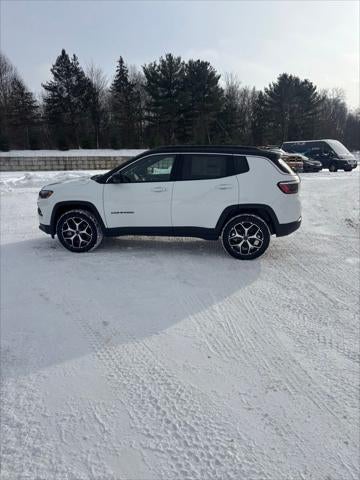 2026 Jeep Compass COMPASS LIMITED 4X4