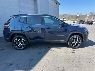 2026 Jeep Compass COMPASS LIMITED 4X4