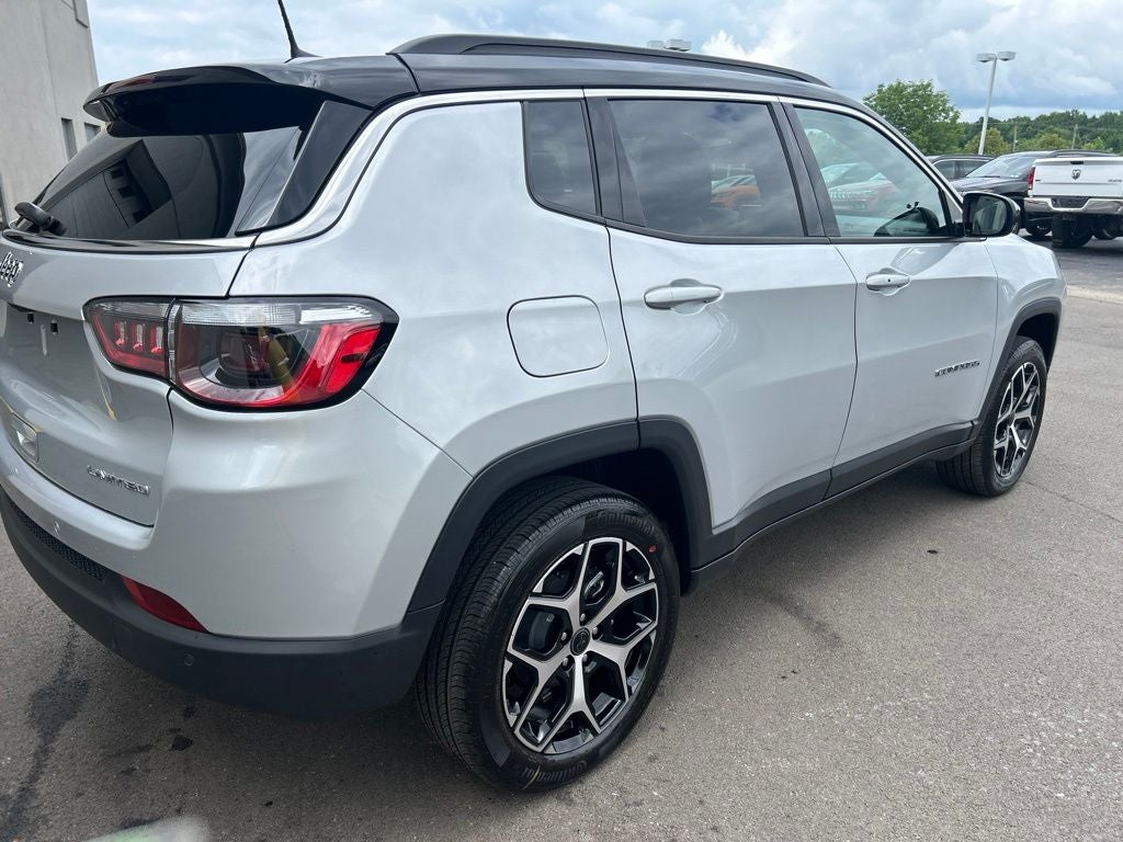 2026 Jeep Compass COMPASS LIMITED 4X4