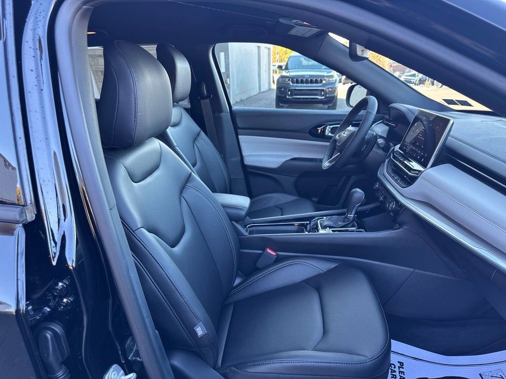2027 Jeep Compass COMPASS LIMITED 4X4