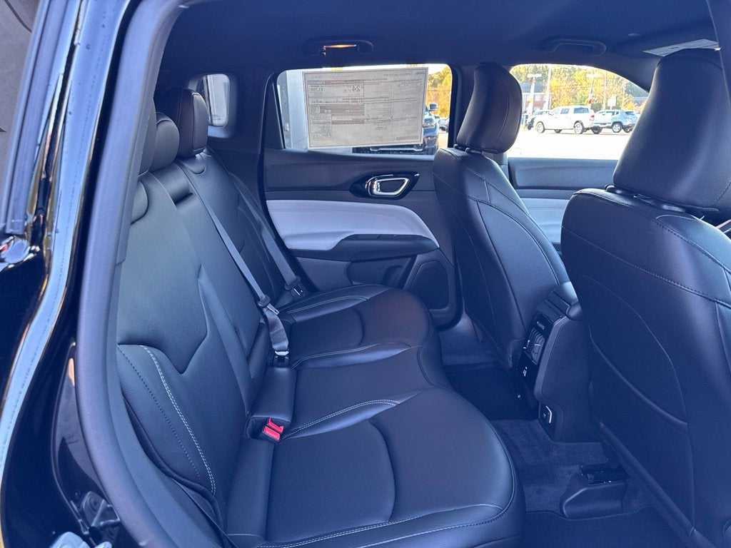 2027 Jeep Compass COMPASS LIMITED 4X4
