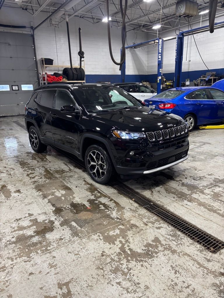 2026 Jeep Compass COMPASS LIMITED 4X4