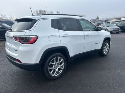 2022 Jeep Compass Latitude Lux 4x4