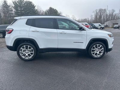 2022 Jeep Compass Latitude Lux 4x4
