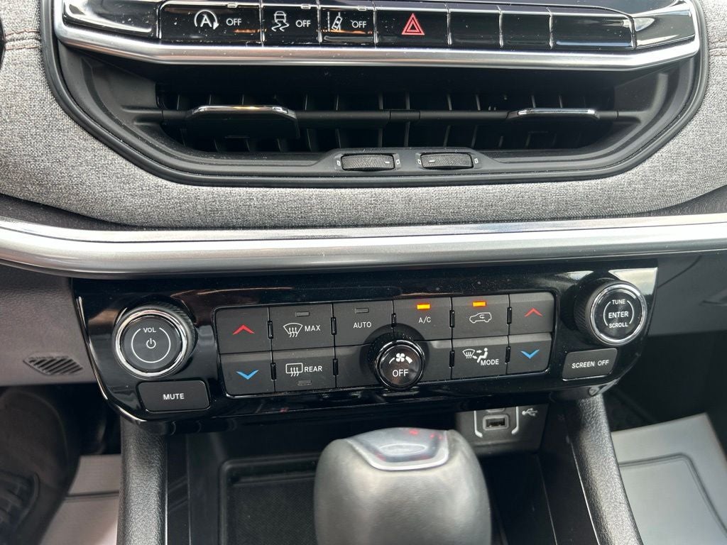 2022 Jeep Compass Latitude Lux 4x4