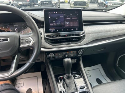 2022 Jeep Compass Latitude Lux 4x4