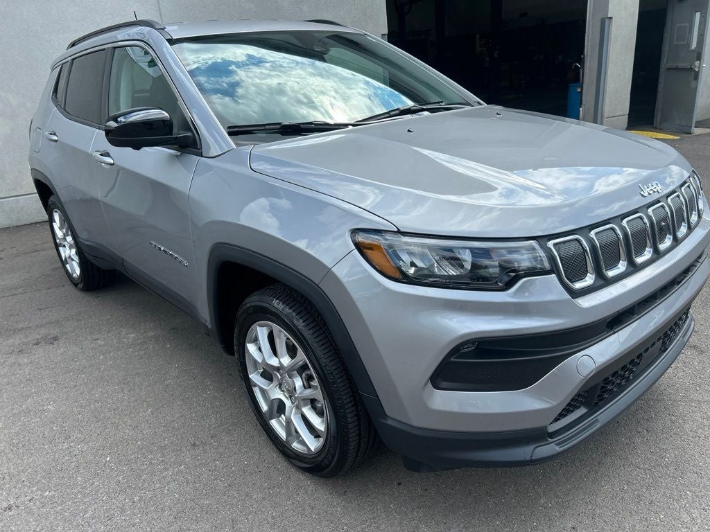2022 Jeep Compass Latitude Lux 4x4