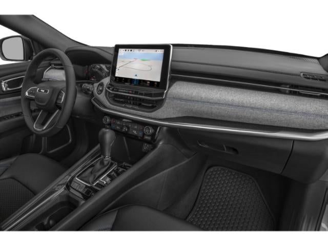 2023 Jeep Compass Latitude Lux FWD