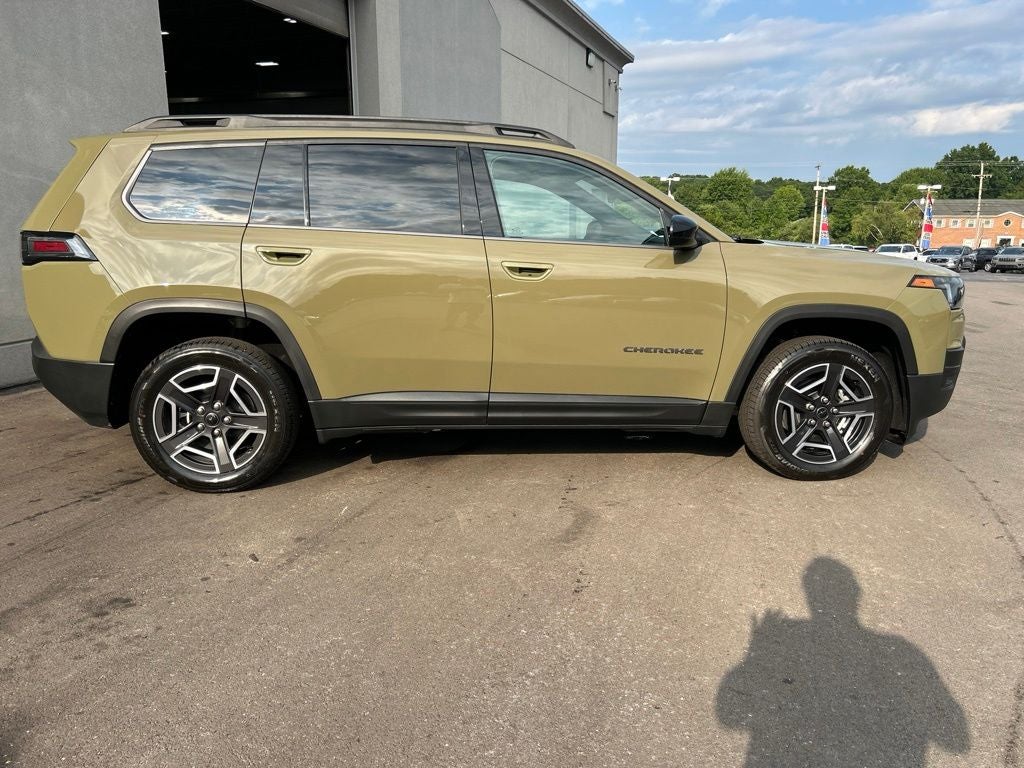 2026 Jeep Cherokee CHEROKEE LAREDO 4X4