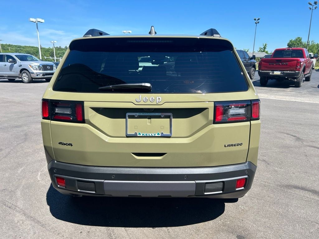 2026 Jeep Cherokee CHEROKEE LAREDO 4X4