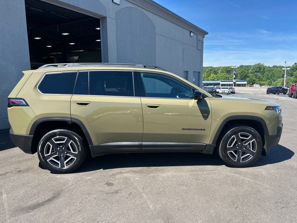 2026 Jeep Cherokee CHEROKEE LAREDO 4X4