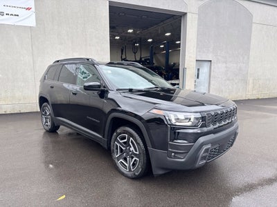 2027 Jeep Cherokee CHEROKEE LAREDO 4X4