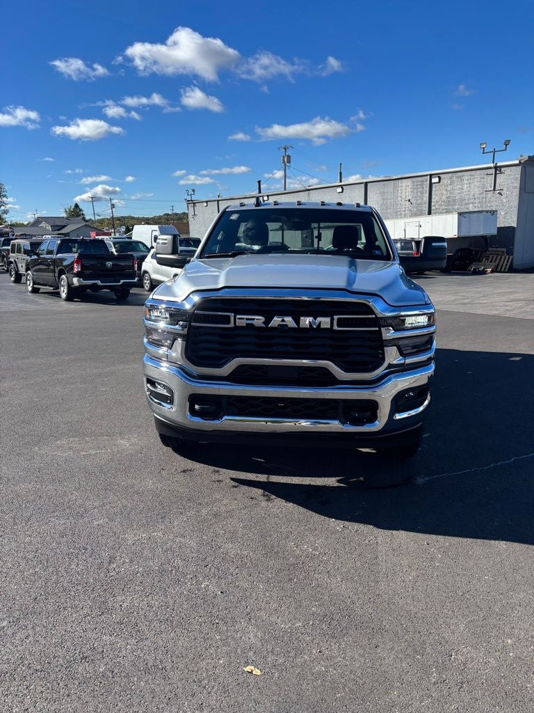 2026 RAM Ram 3500 RAM 3500 TRADESMAN REGULAR CAB 4X4 8' BOX