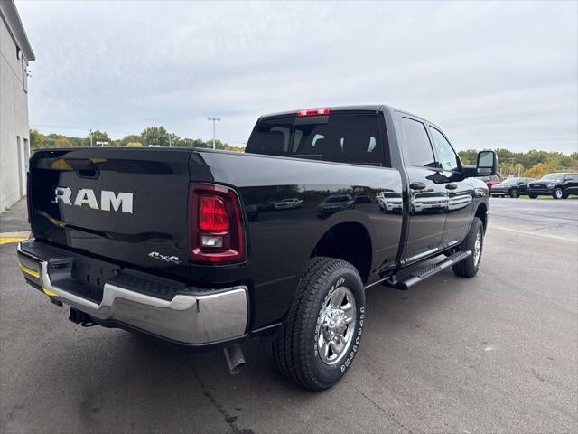 2027 RAM Ram 3500 RAM 3500 TRADESMAN CREW CAB 4X4 6'4' BOX