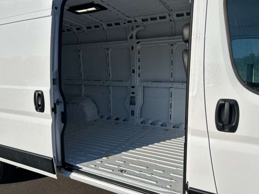 2026 RAM ProMaster 2500 Cargo Van Tradesman High Roof 159' WB w/Pass Seat