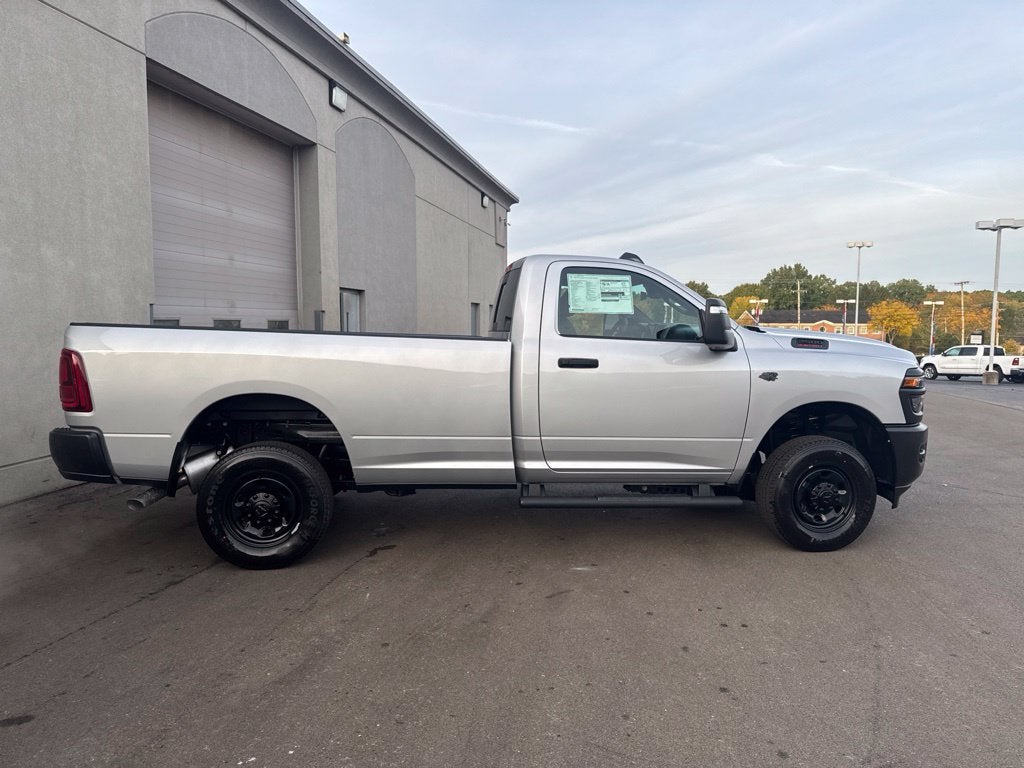 2027 RAM Ram 2500 RAM 2500 TRADESMAN REGULAR CAB 4X4 8' BOX