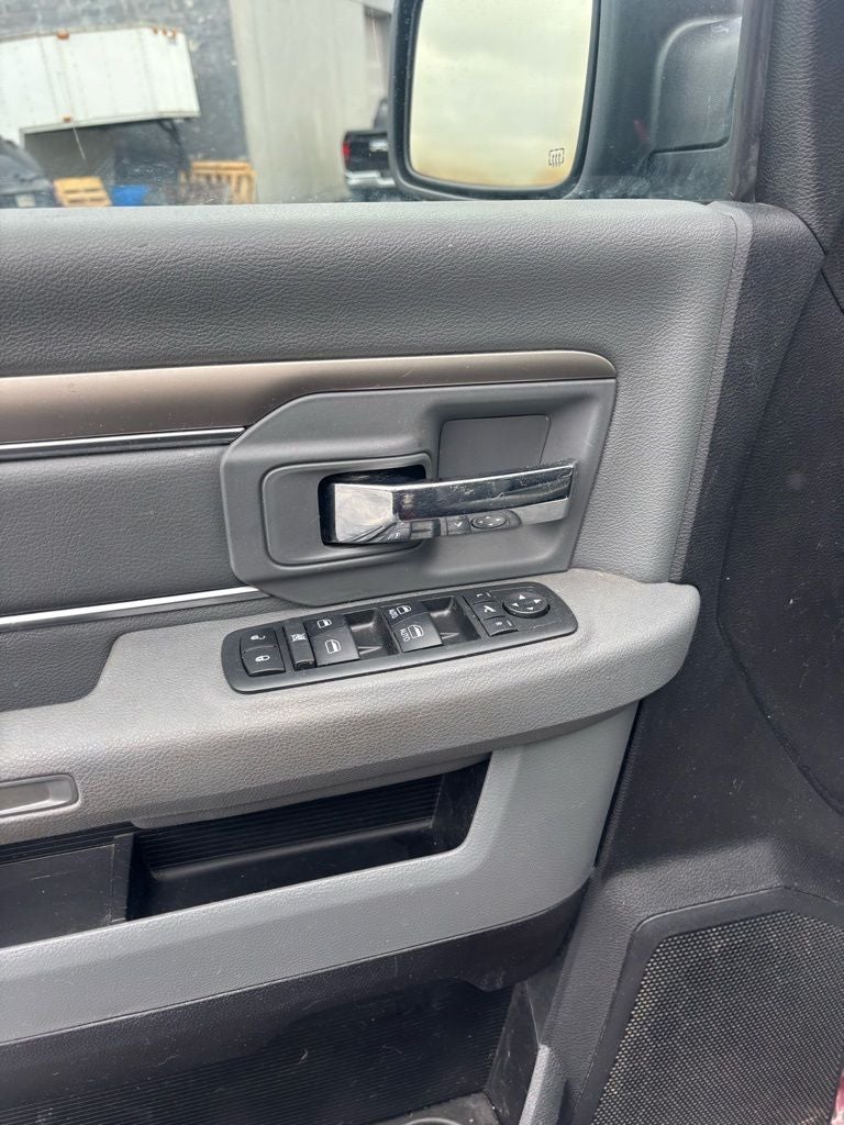 2018 RAM 1500 Big Horn Crew Cab 4x4 5'7' Box