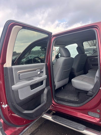 2018 RAM 1500 Big Horn Crew Cab 4x4 5'7' Box