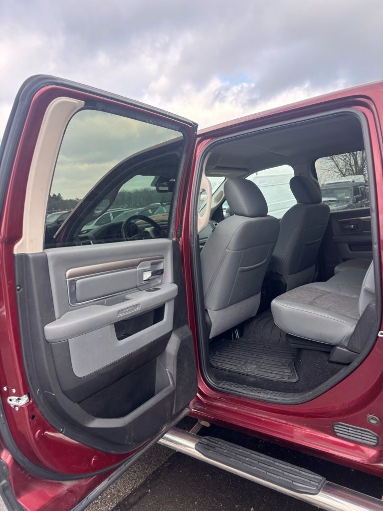 2018 RAM 1500 Big Horn Crew Cab 4x4 5'7' Box