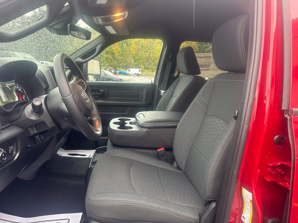 2027 RAM Ram 2500 RAM 2500 TRADESMAN CREW CAB 4X4 6'4' BOX