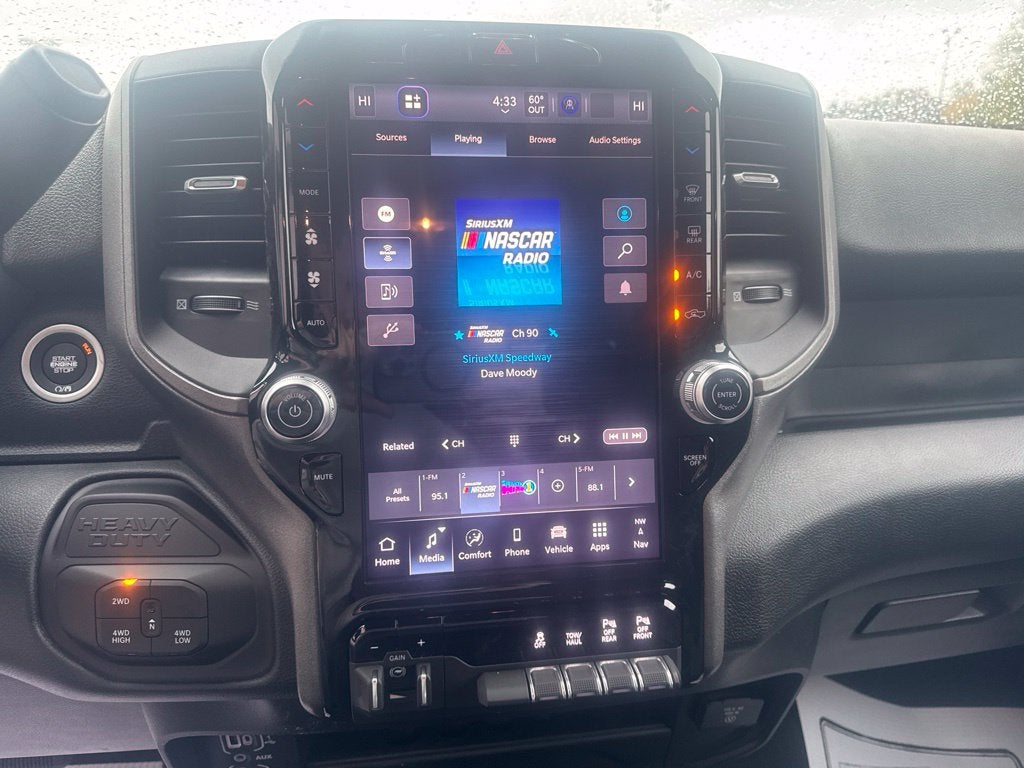 2027 RAM Ram 2500 RAM 2500 TRADESMAN CREW CAB 4X4 6'4' BOX