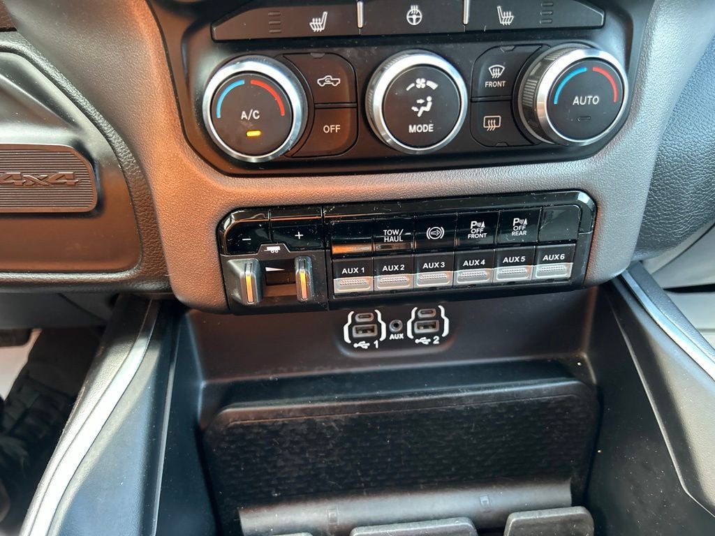 2019 RAM 2500 Big Horn Crew Cab 4x4 6'4' Box