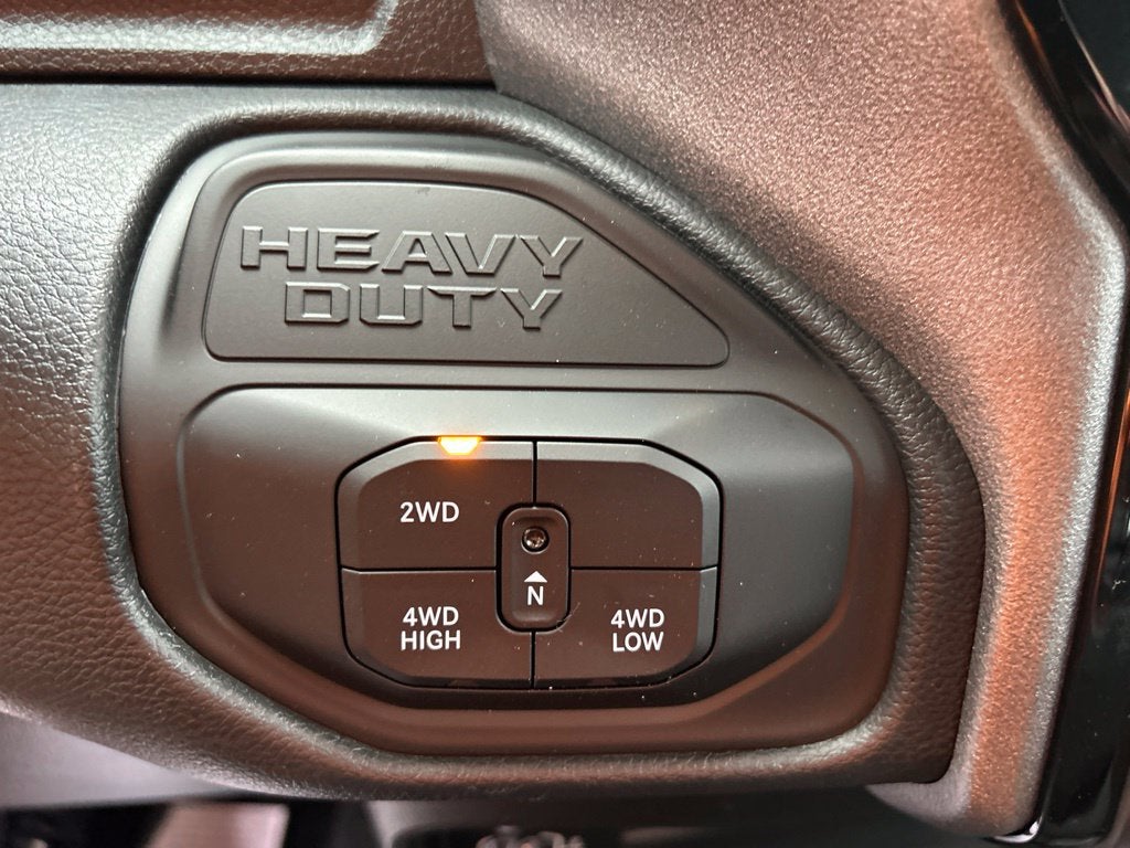 2027 RAM Ram 2500 RAM 2500 TRADESMAN CREW CAB 4X4 8' BOX