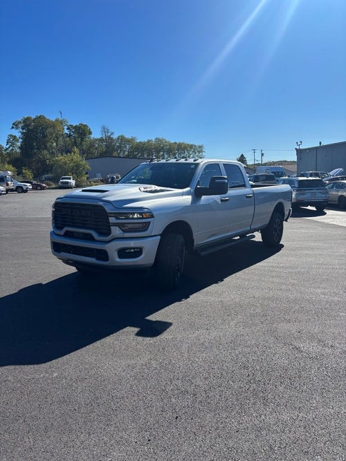 2026 RAM Ram 2500 RAM 2500 BLACK EXPRESS CREW CAB 4X4 8' BOX