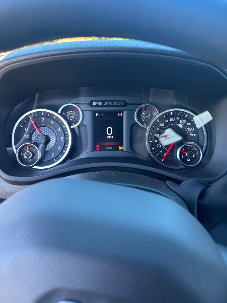 2026 RAM Ram 2500 RAM 2500 BLACK EXPRESS CREW CAB 4X4 8' BOX