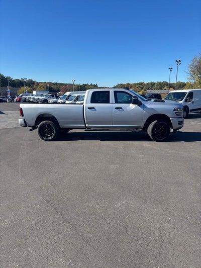 2026 RAM Ram 2500 RAM 2500 BLACK EXPRESS CREW CAB 4X4 8' BOX