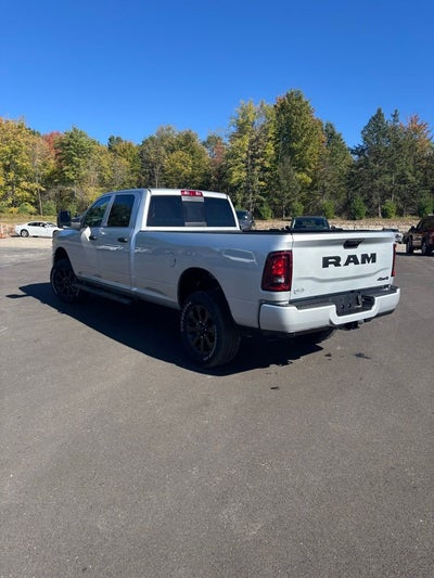 2026 RAM Ram 2500 RAM 2500 BLACK EXPRESS CREW CAB 4X4 8' BOX
