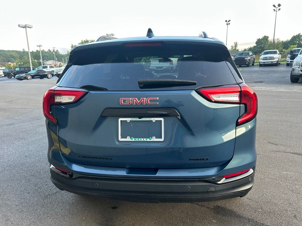 2024 GMC Terrain AWD SLE