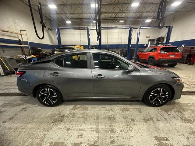 2024 Nissan Sentra SV Xtronic CVT