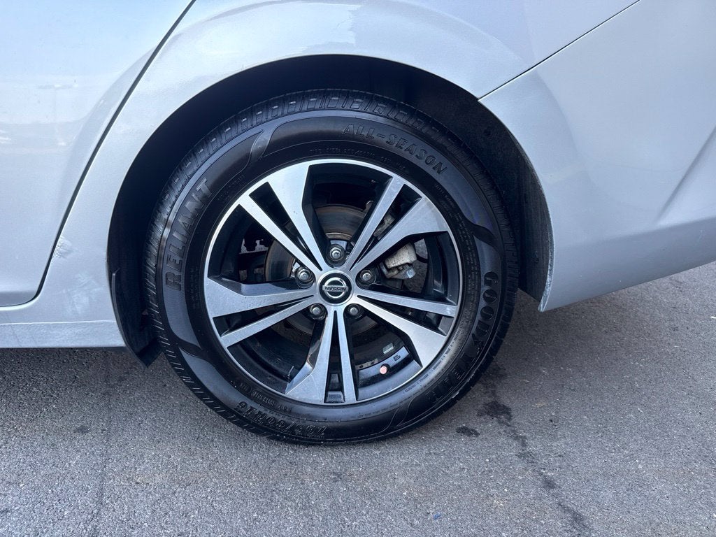 2021 Nissan Sentra SV Xtronic CVT
