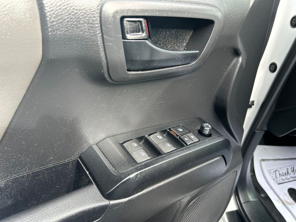 2023 Toyota Tacoma SR V6
