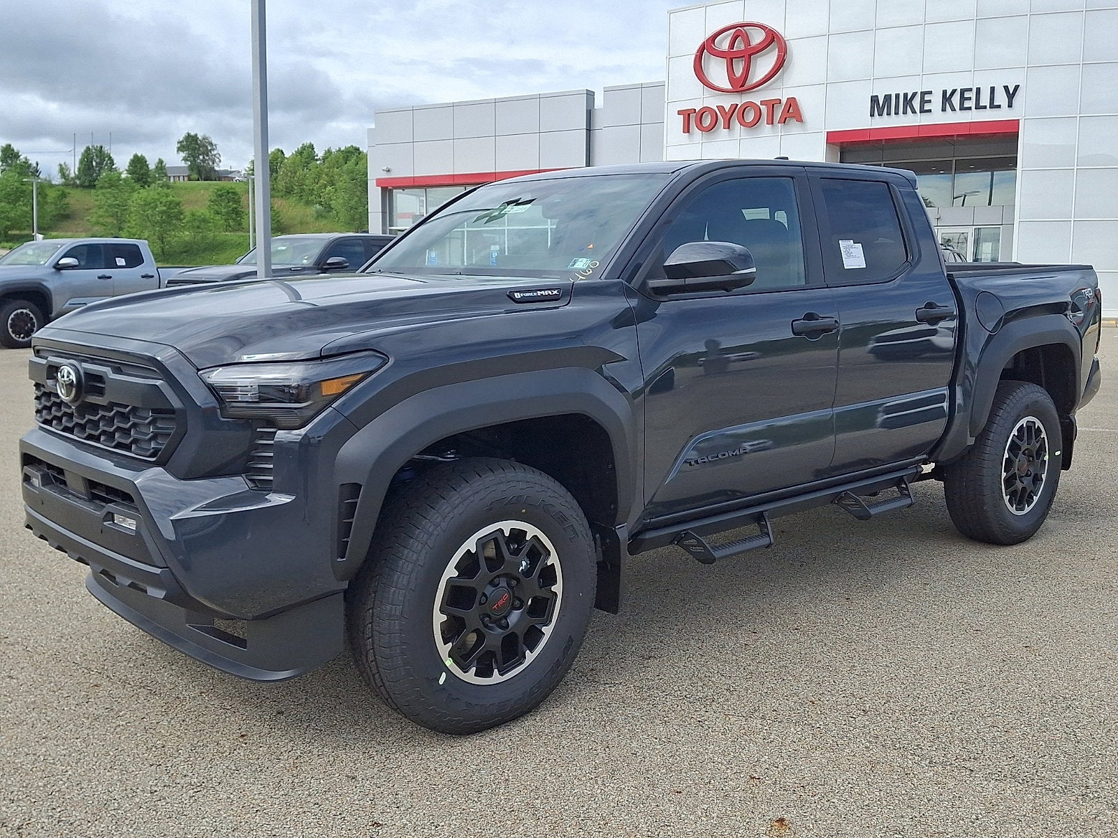 2026 Toyota Tacoma i-FORCE MAX Tacoma TRD Off-Road
