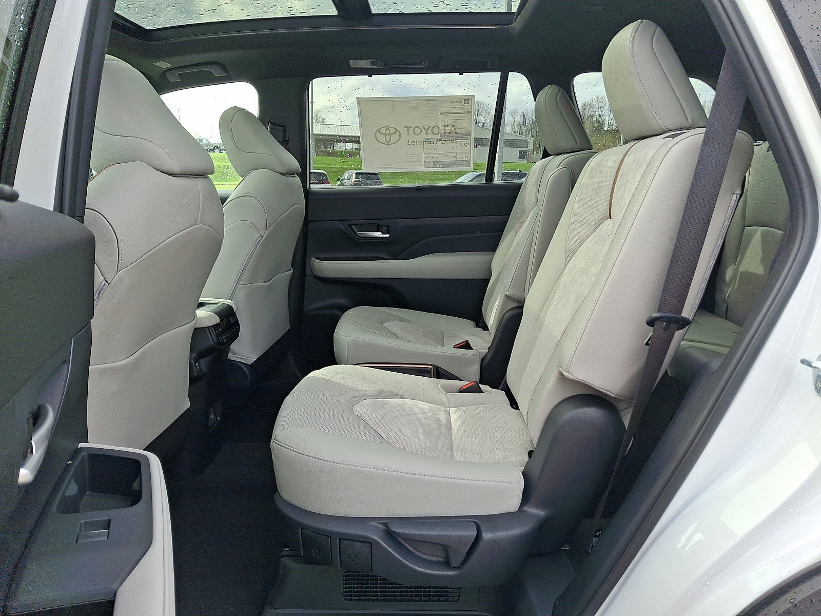 2026 Toyota Grand Highlander Hybrid MAX Platinum