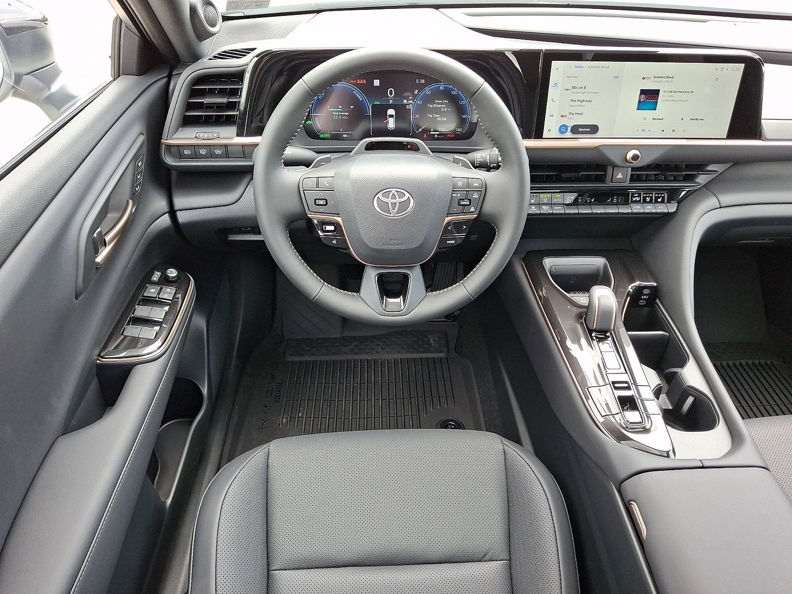 2026 Toyota Toyota Crown Signia Limited