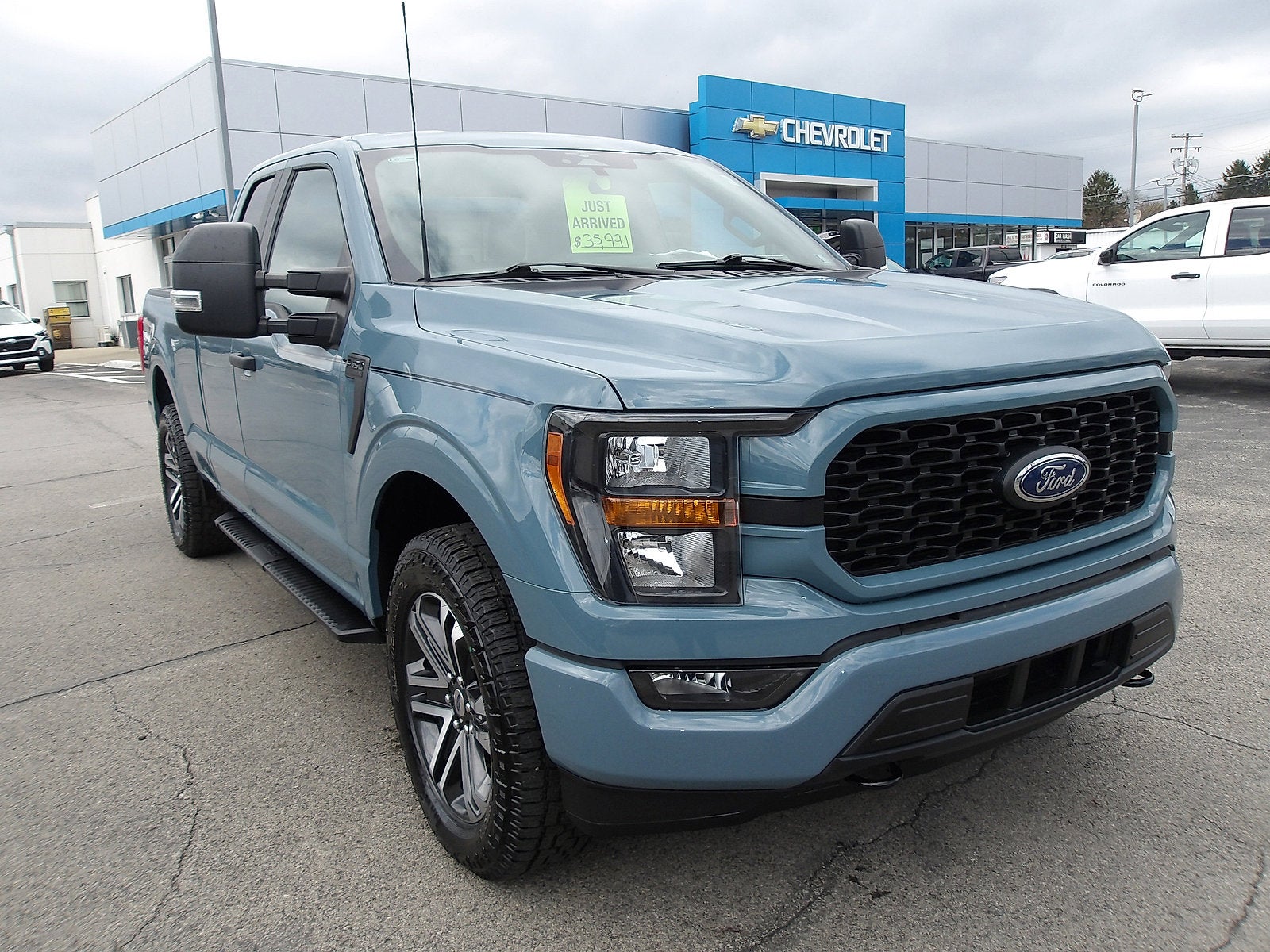 2023 Ford F-150 Base