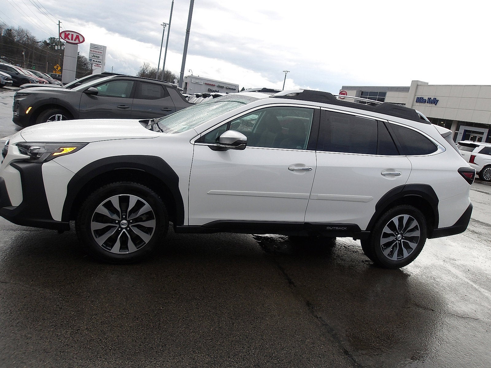 2024 Subaru Outback Touring XT