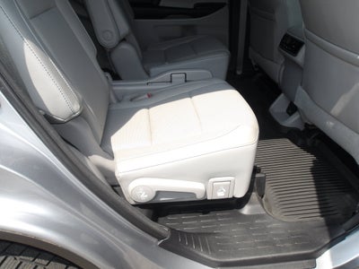 2016 Toyota Highlander Base