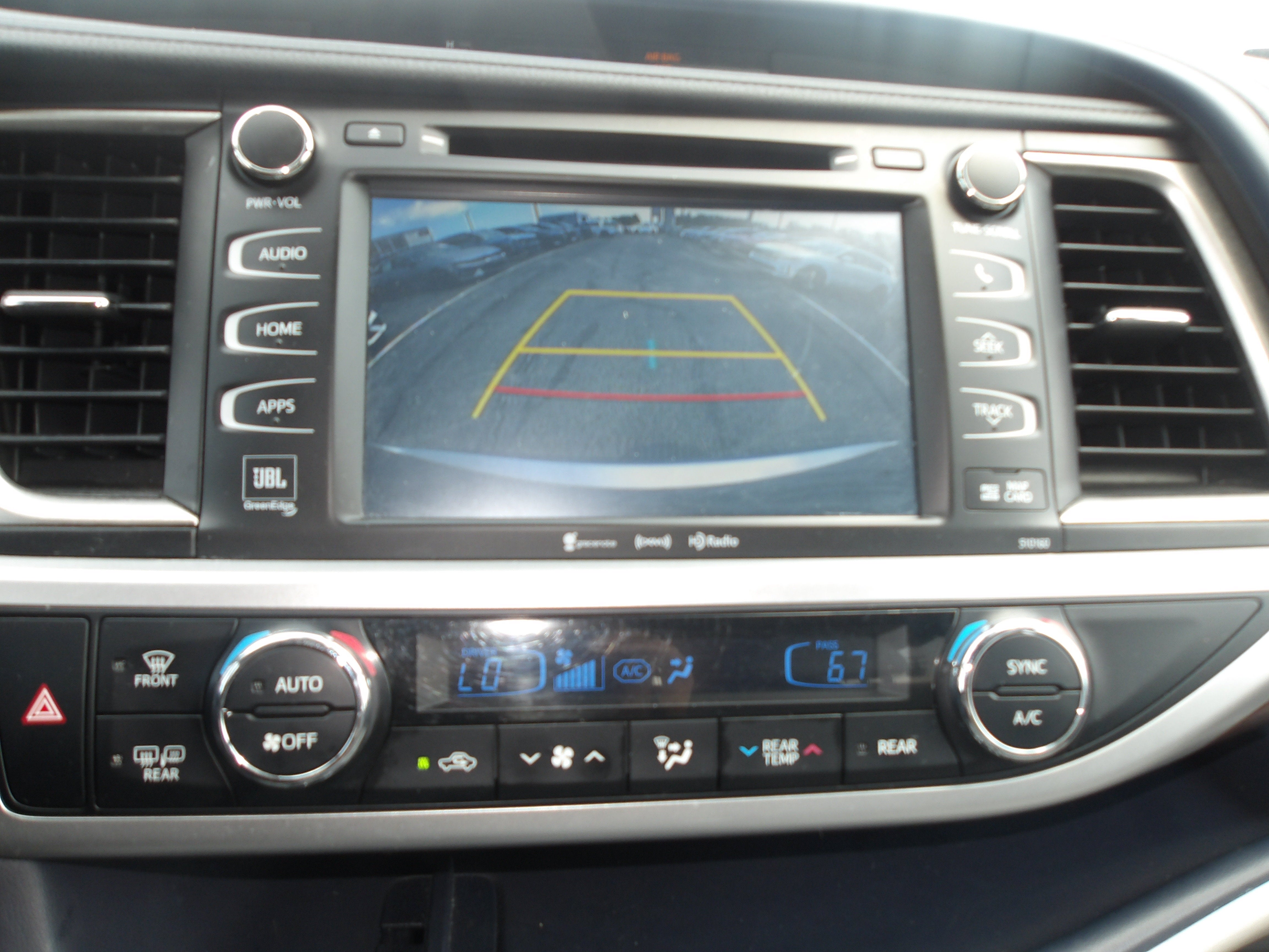 2016 Toyota Highlander Base