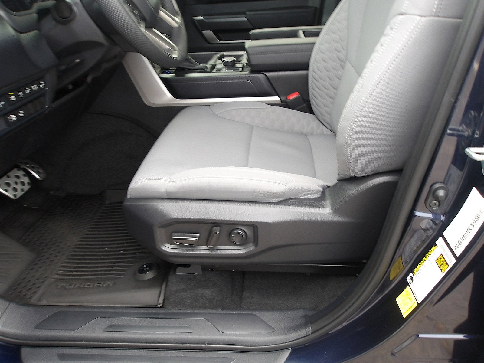 2025 Toyota Tundra 4WD Base