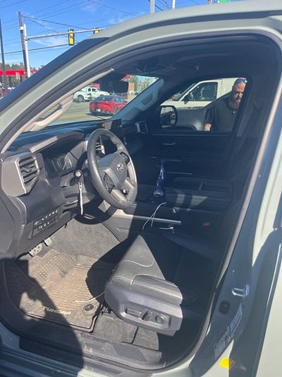 2022 Toyota Tundra 4WD SR5